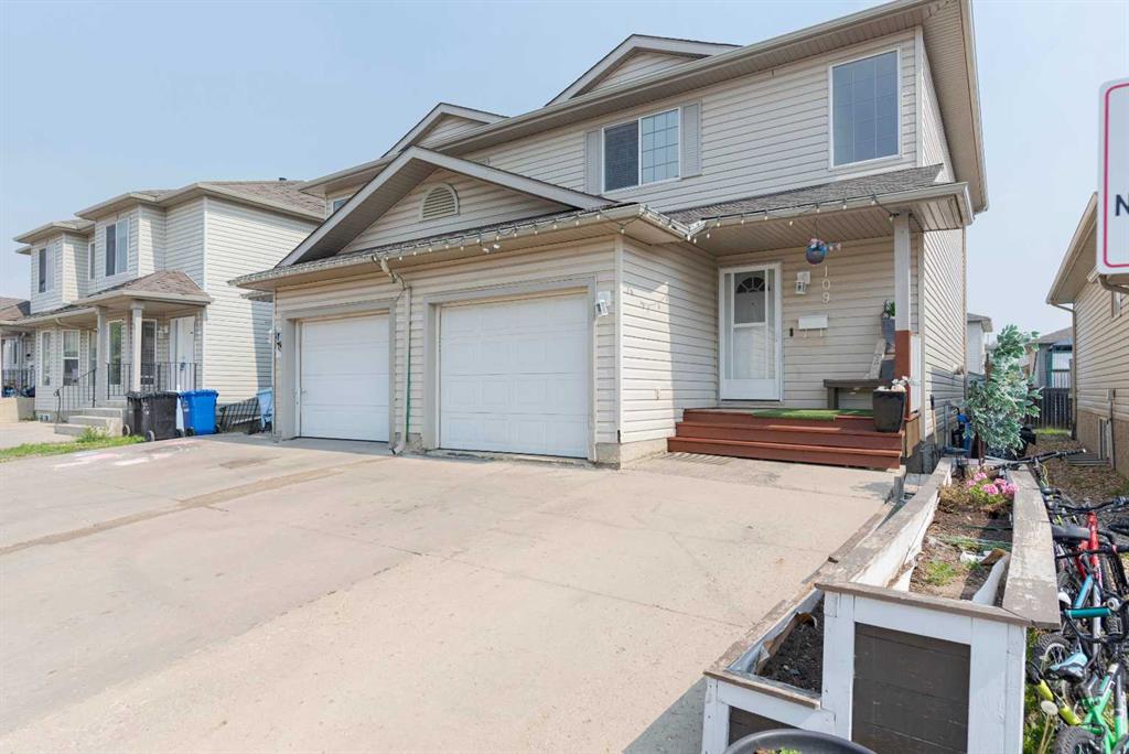 109 Kodiak Crescent Property Photo 1