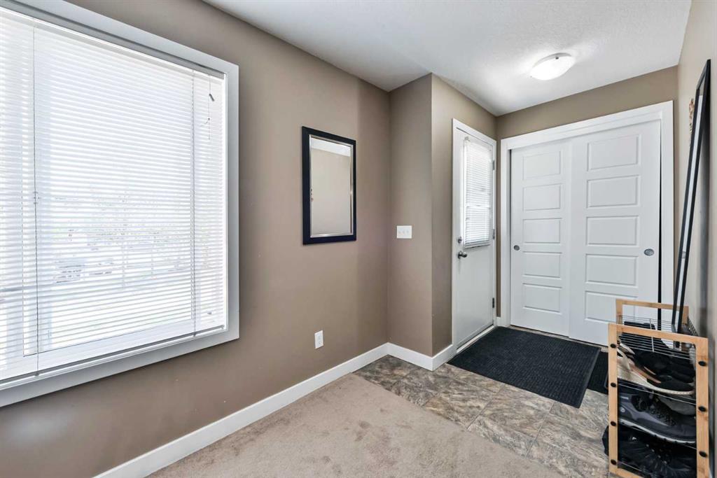 2781 Chinook Winds Drive 13105 Property Photo 3