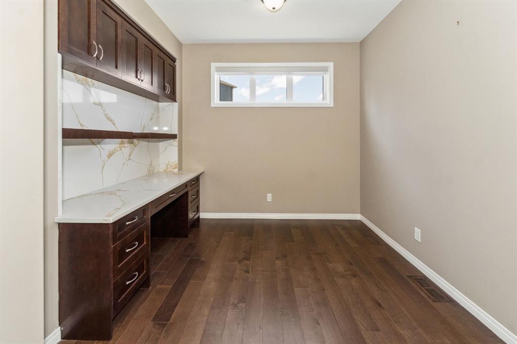 34 Cityscape Bay Property Photo 7