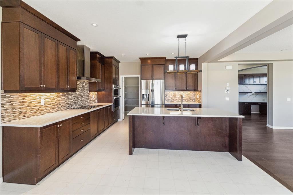 34 Cityscape Bay Property Photo 11