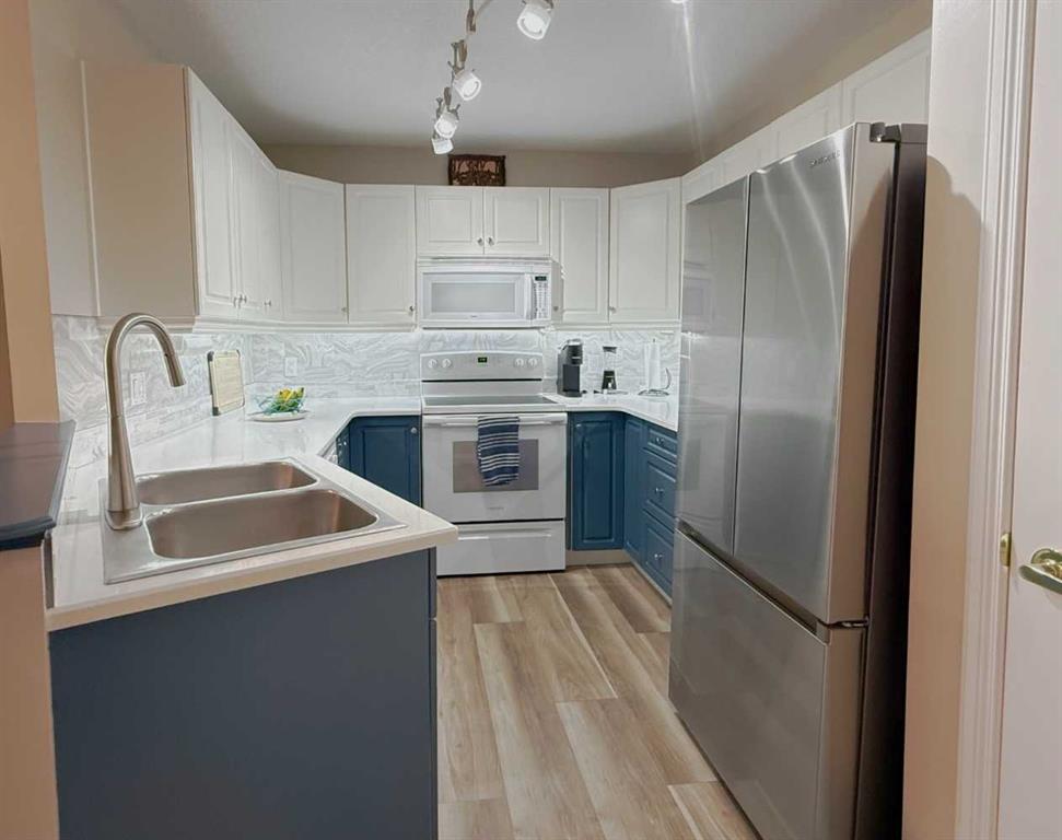 1818 Simcoe Boulevard 2327 Property Photo 2
