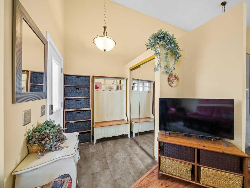 230 Costa Mesa Close Property Photo 2