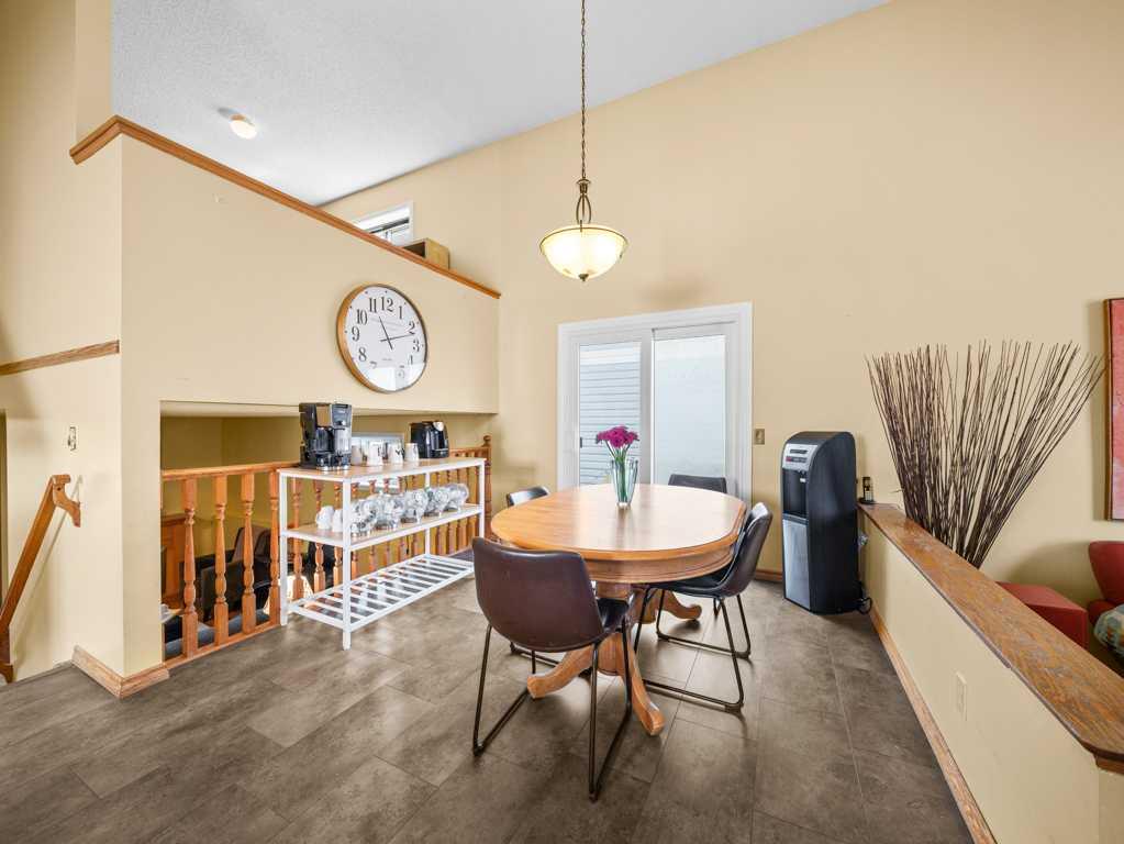 230 Costa Mesa Close Property Photo 5
