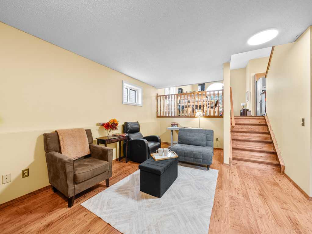 230 Costa Mesa Close Property Photo 16