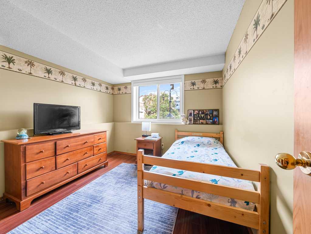 230 Costa Mesa Close Property Photo 17