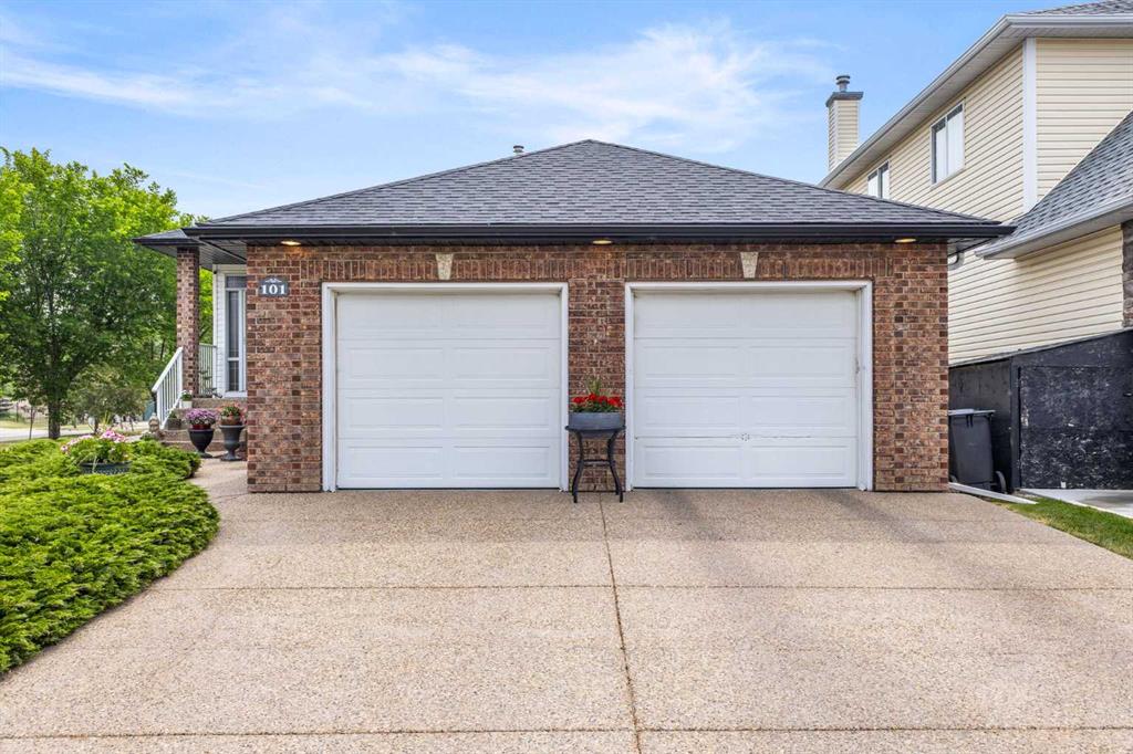 101 Springmere Drive Property Photo 2