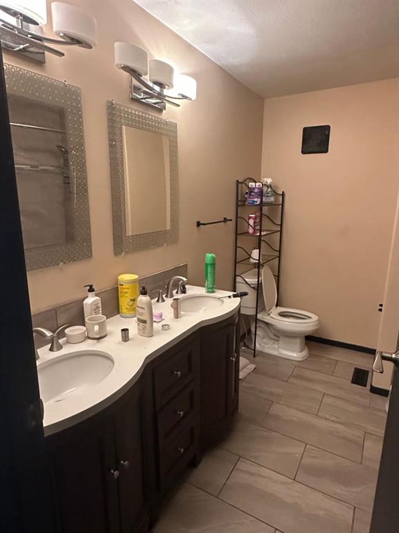 7622 Mission Heights Drive Property Photo 6