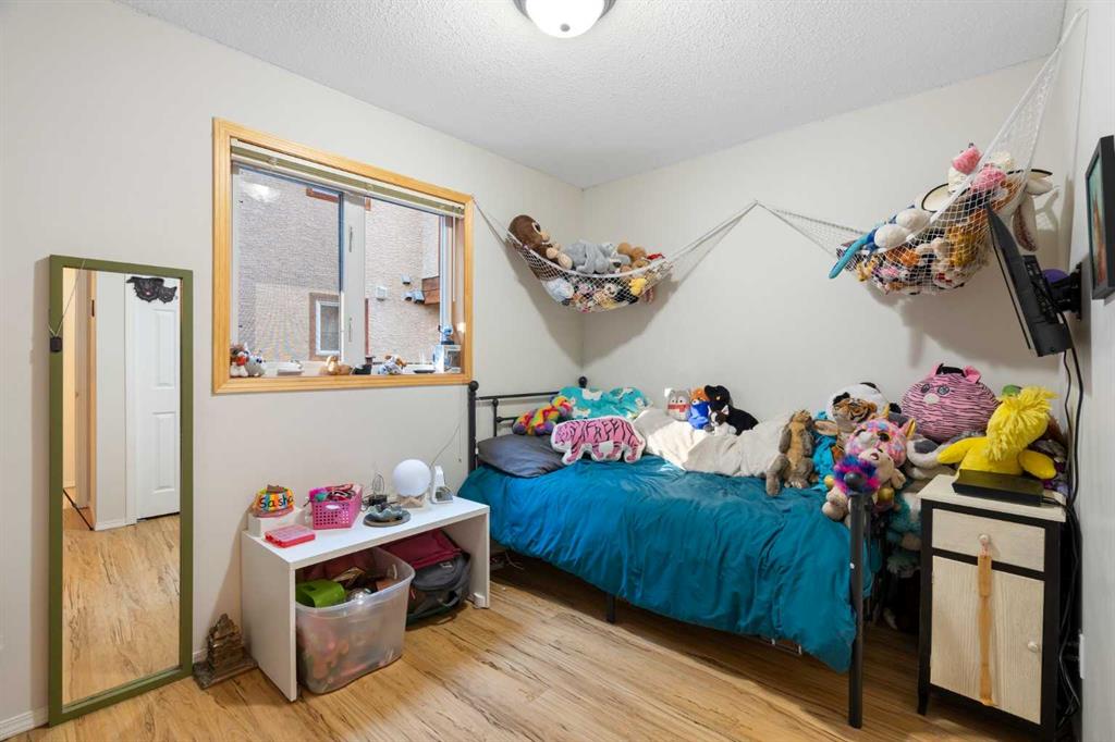 601 4th Street 2 Property Photo 10
