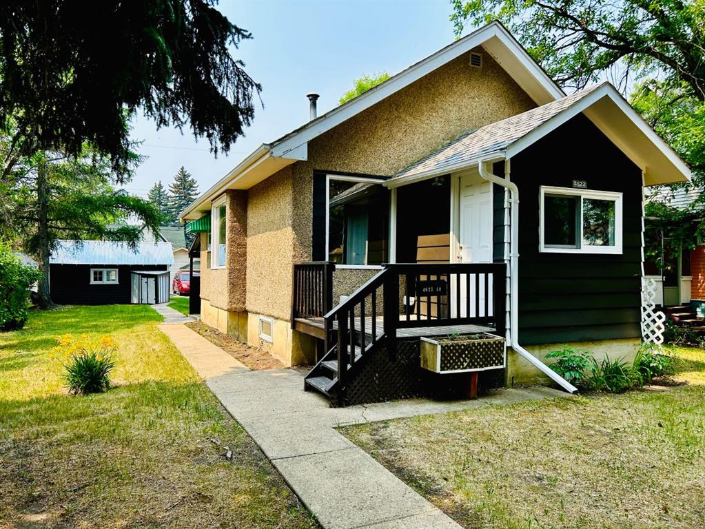 4622 48 Street Property Photo 1