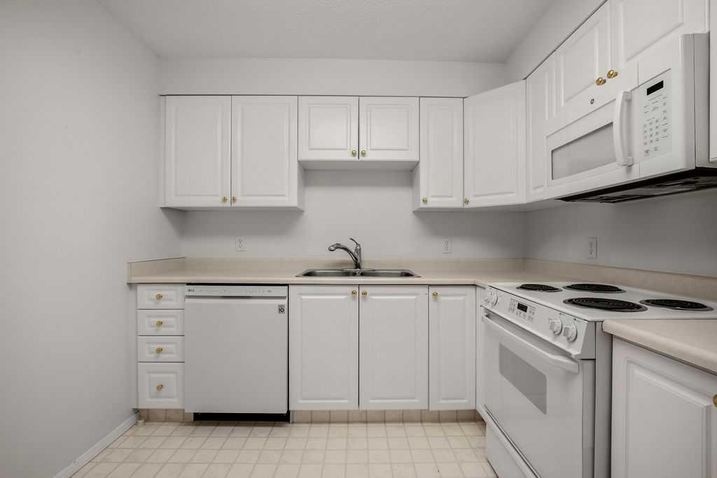 3207 Millrise Point Property Photo 9