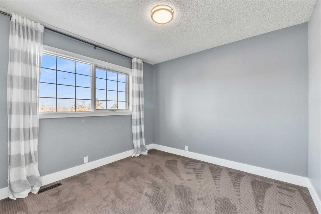 129 Edgebrook Gardens Property Photo 36