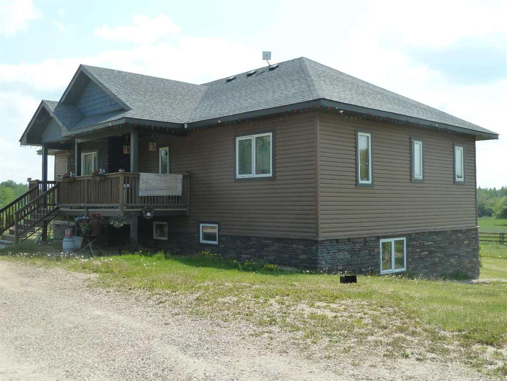 65471 152 Range Property Photo 3