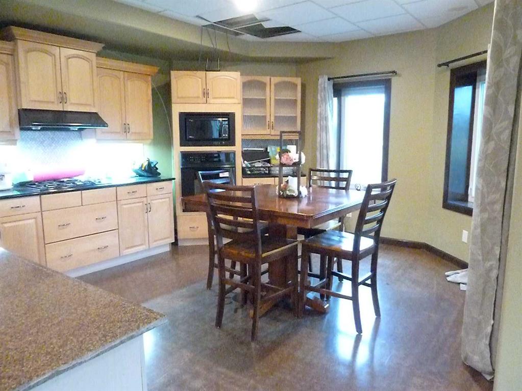 65471 152 Range Property Photo 24