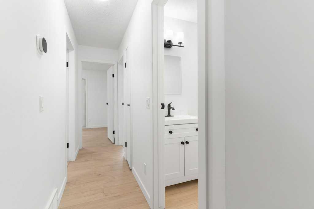 132 Deerview Drive Property Photo 9