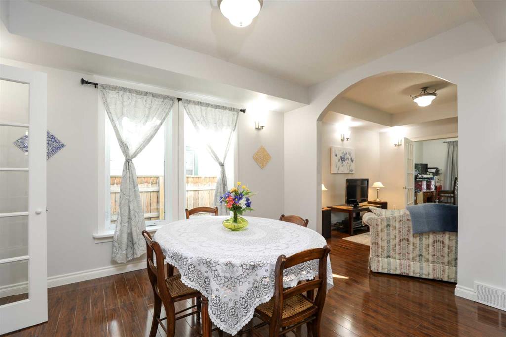 812 6 Avenue Property Photo 9