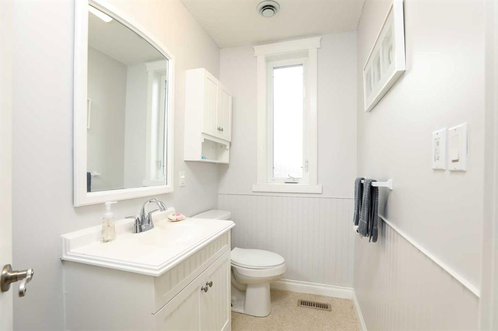 812 6 Avenue Property Photo 11