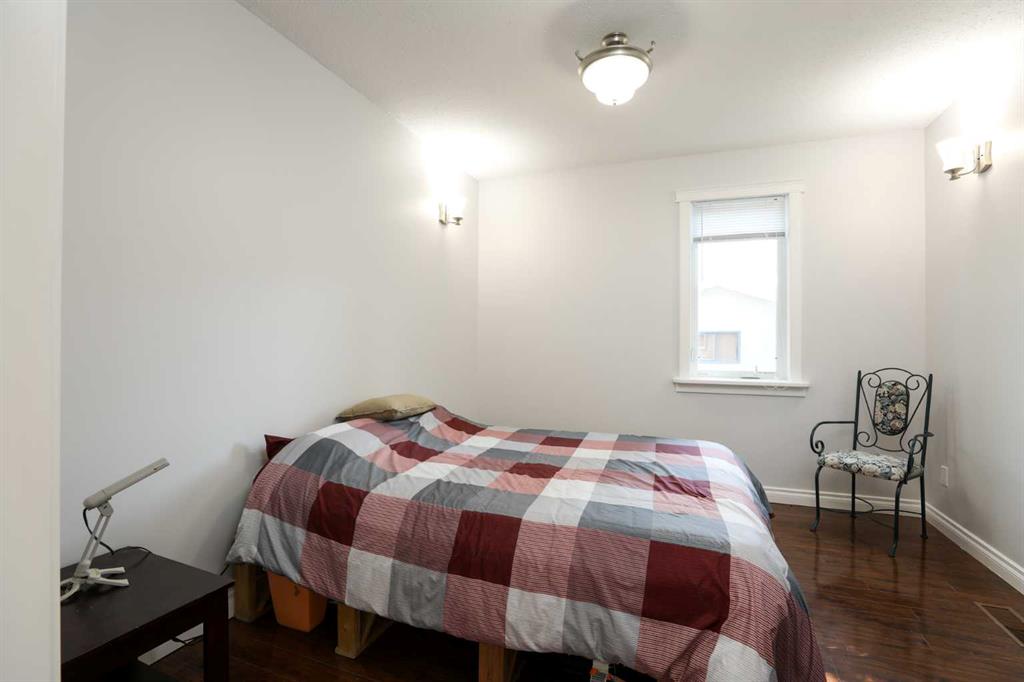 812 6 Avenue Property Photo 12