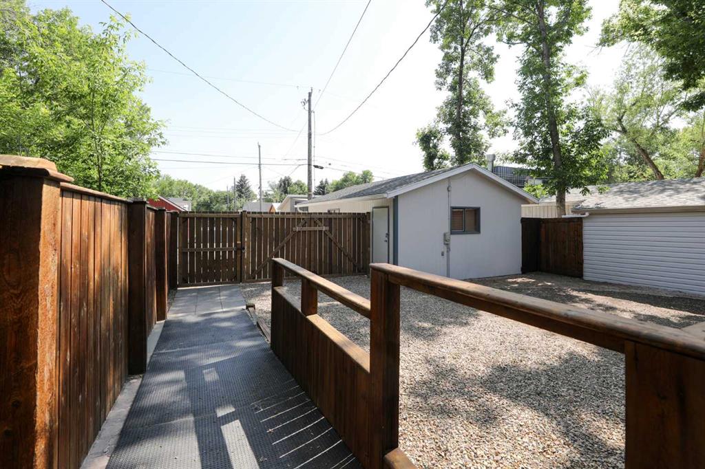 812 6 Avenue Property Photo 30