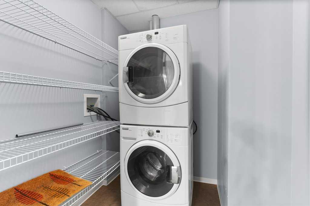 788 12 Avenue 1405 Property Photo 25
