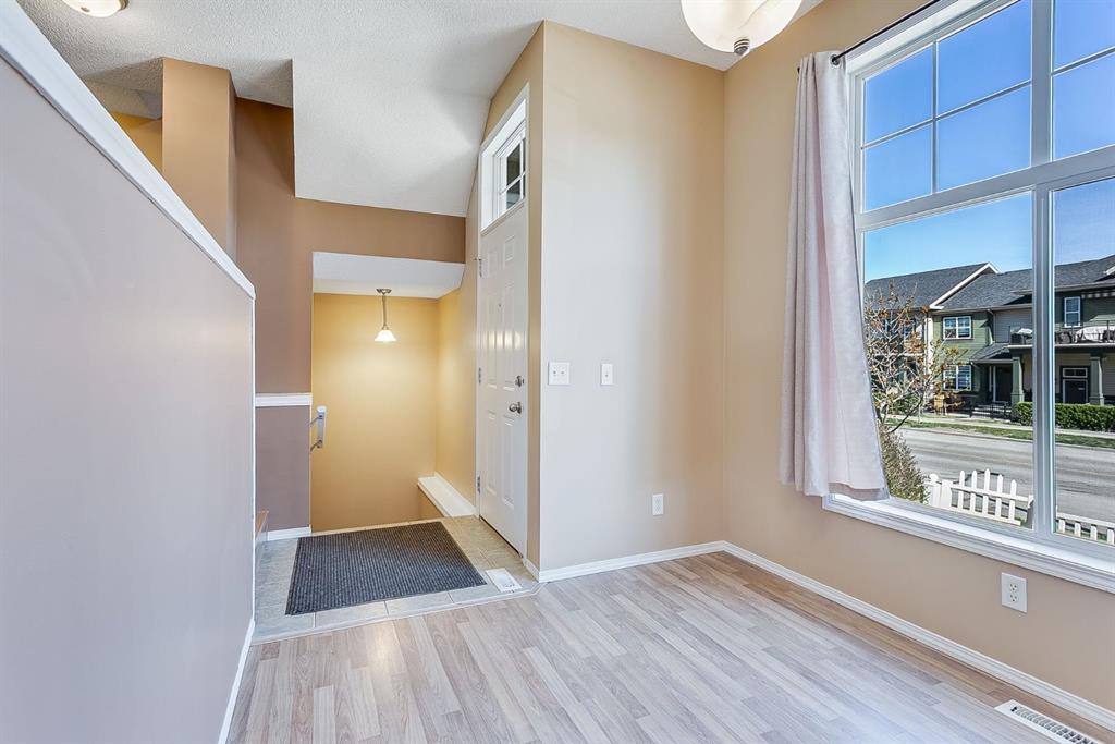 224 Mckenzie Towne Link Property Photo 7