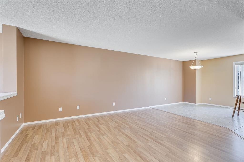 224 Mckenzie Towne Link Property Photo 14