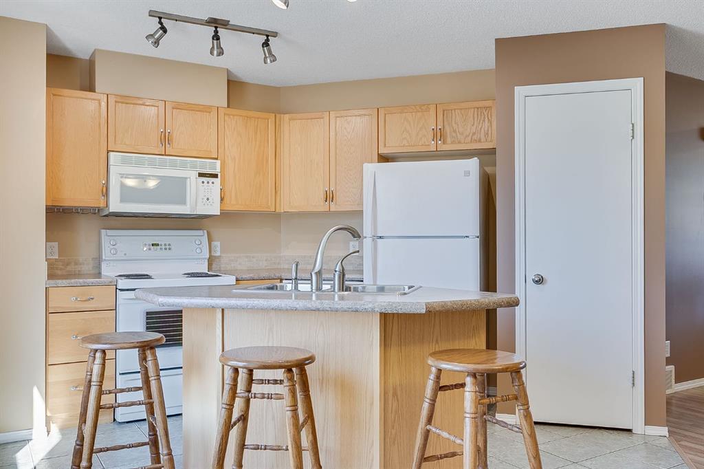 224 Mckenzie Towne Link Property Photo 23
