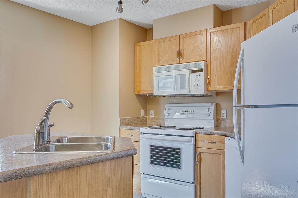 224 Mckenzie Towne Link Property Photo 24