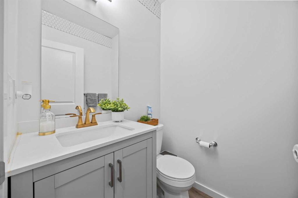 416 Walcrest View Property Photo 22