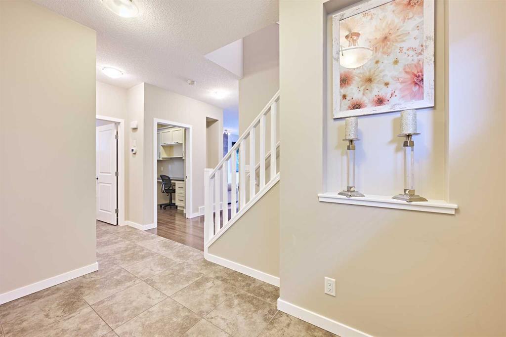 20 Cougar Ridge Place Property Photo 4