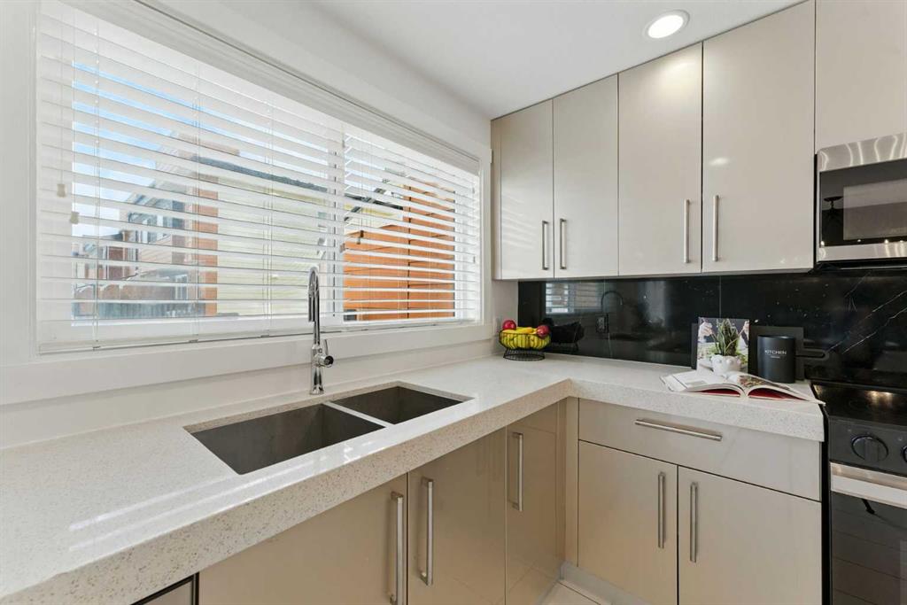 1530 Bayside Avenue 503 Property Photo 18