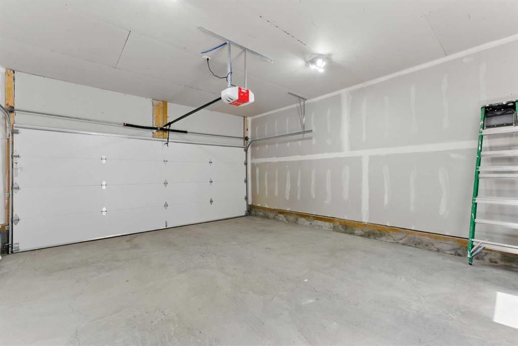 15 Silverton Glen Green Property Photo 23