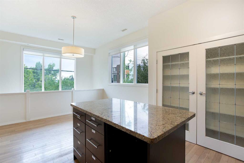 2101 17 Street 1 Property Photo 4
