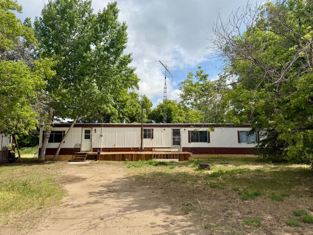 4904 51 Street Property Photo 1
