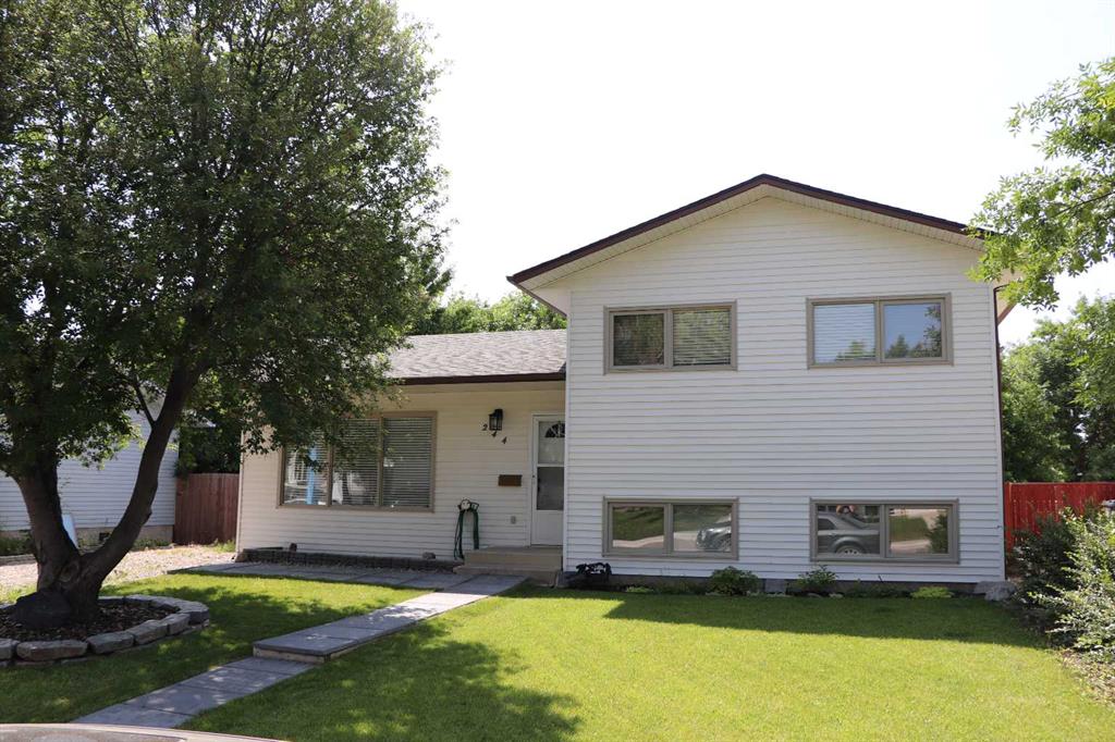 244 52 Avenue Property Photo 1