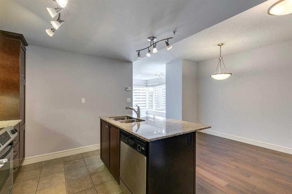 910 5 Avenue 1706 Property Photo 6