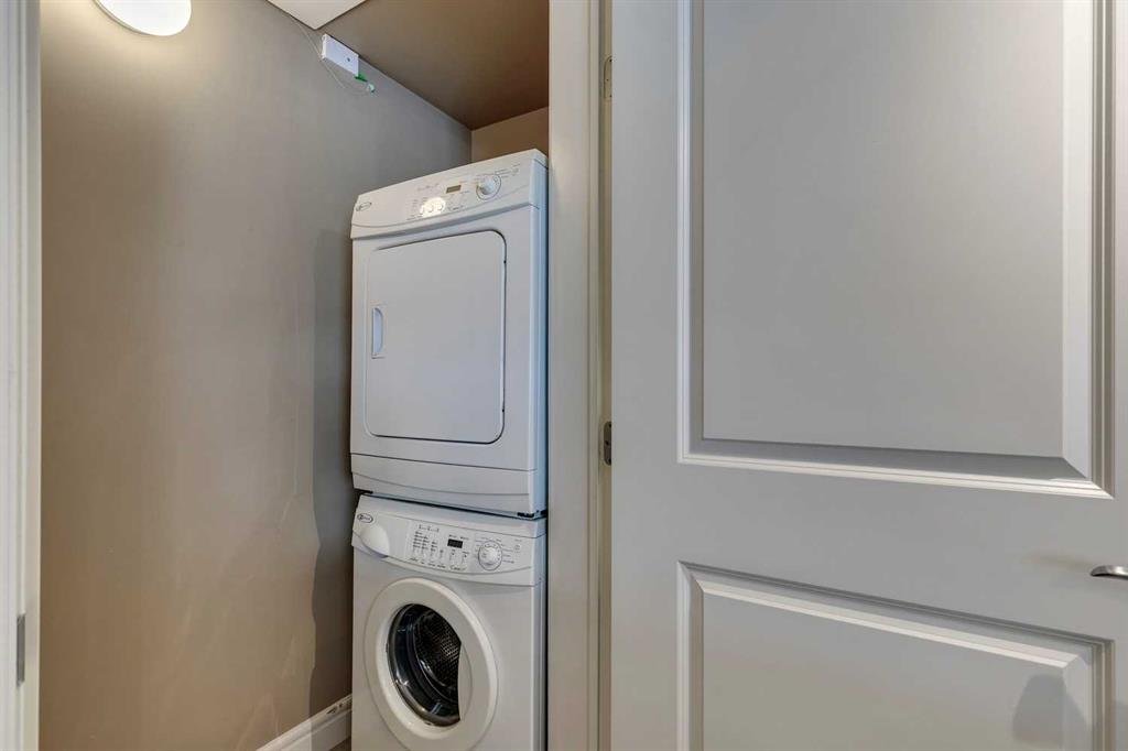 910 5 Avenue 1706 Property Photo 21