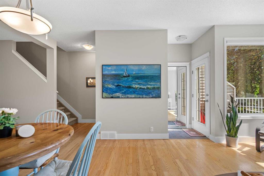 134 Inverness Square Property Photo 11