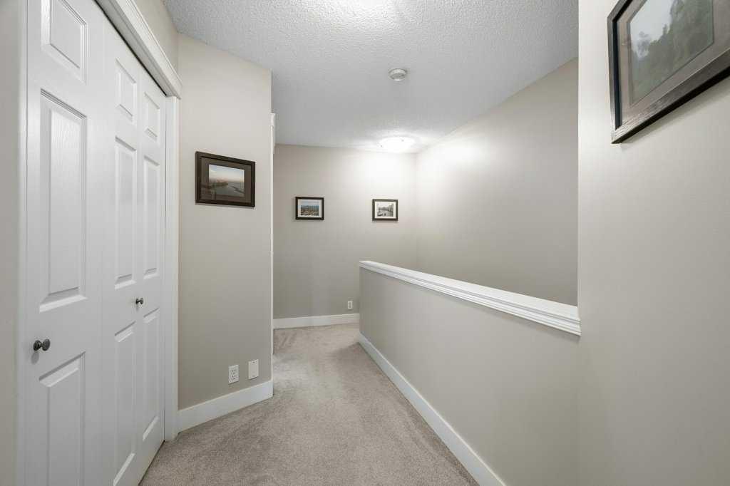 134 Inverness Square Property Photo 17
