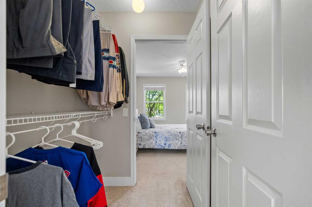 134 Inverness Square Property Photo 25