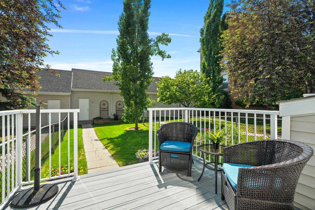 134 Inverness Square Property Photo 36