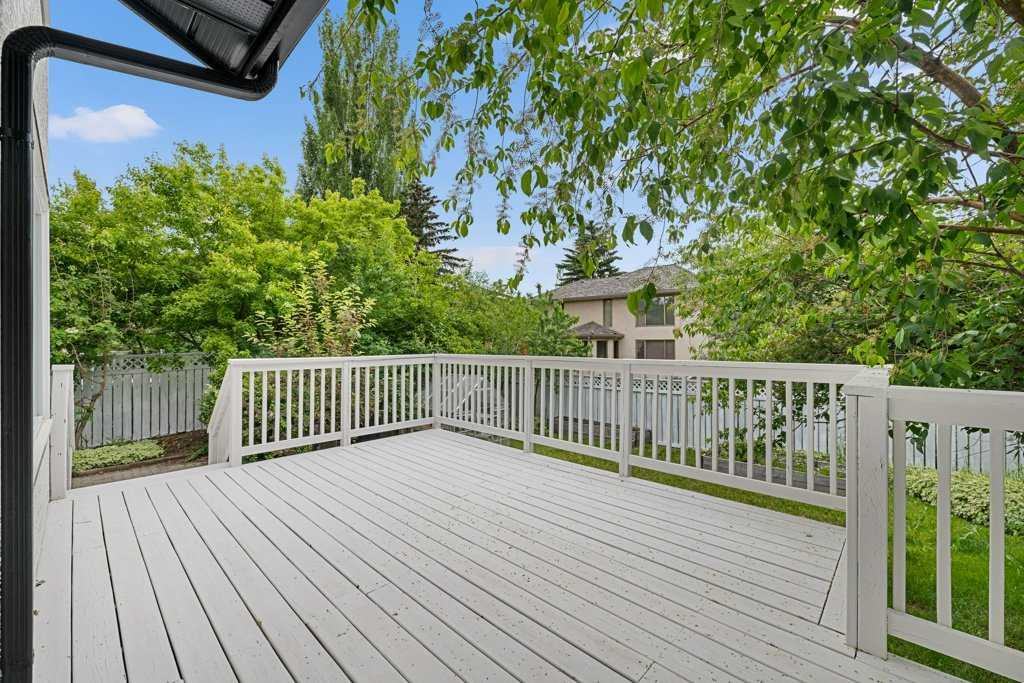 54 Mckenzie Lake Manor Property Photo 19