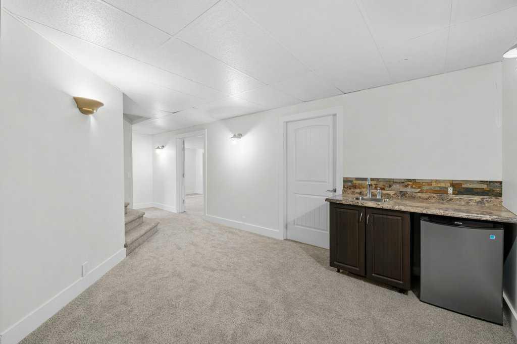 54 Mckenzie Lake Manor Property Photo 35