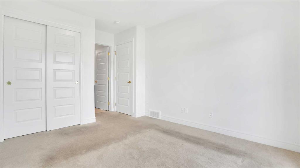 390 Seton Passage Property Photo 24