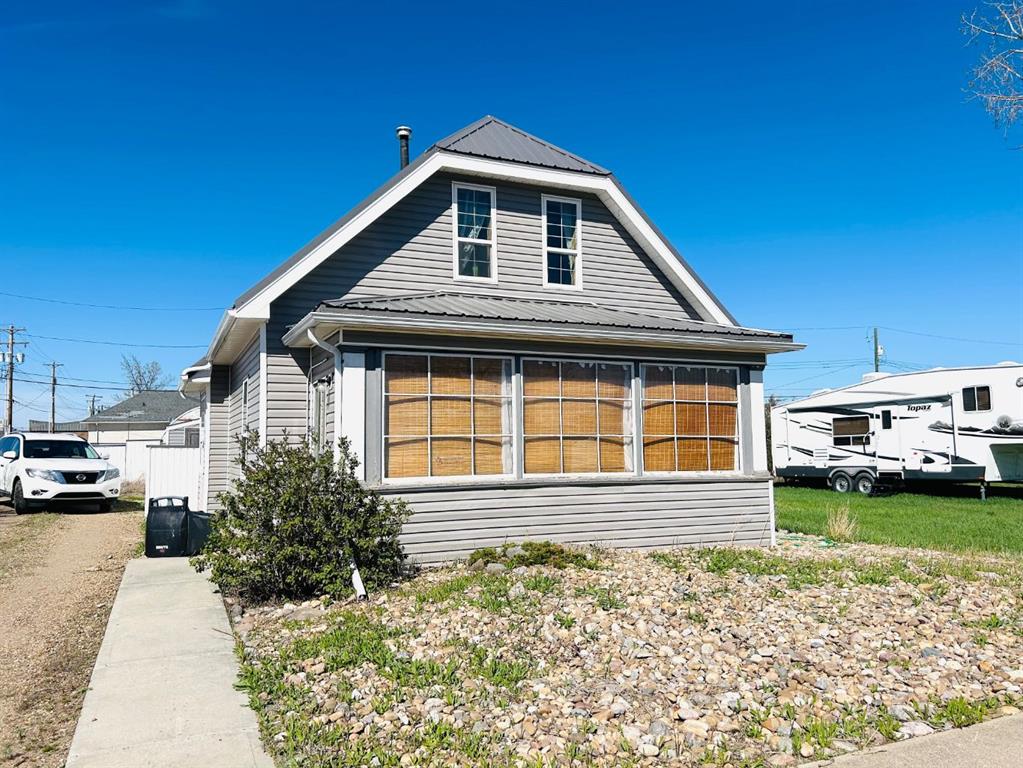 102 3 Avenue Property Photo 1