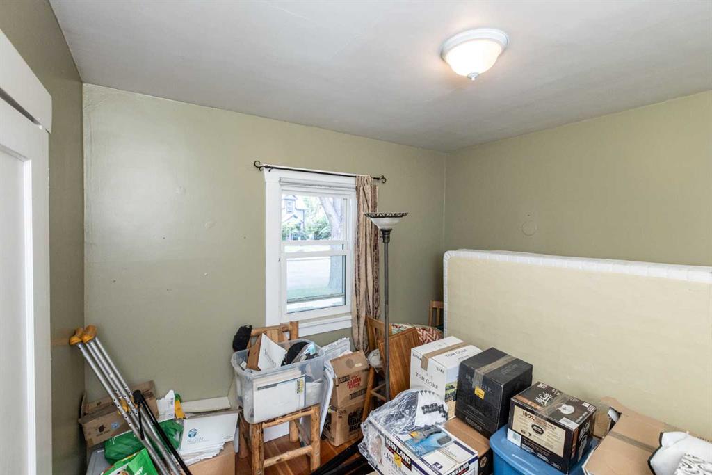 5215 51 Street Property Photo 9