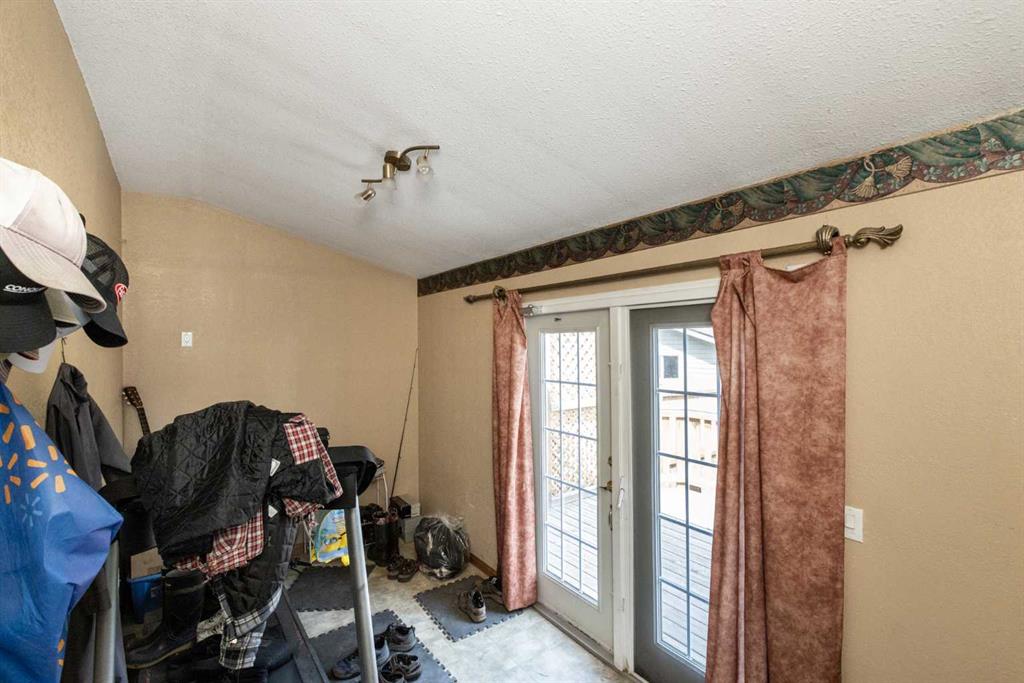 5215 51 Street Property Photo 19