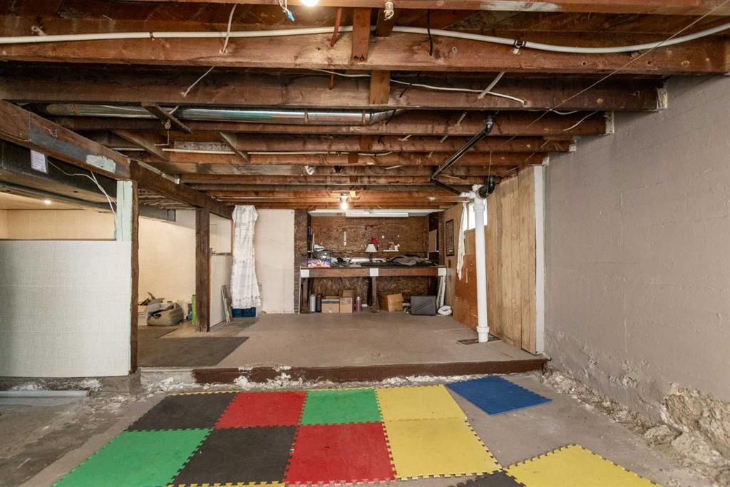 5215 51 Street Property Photo 27