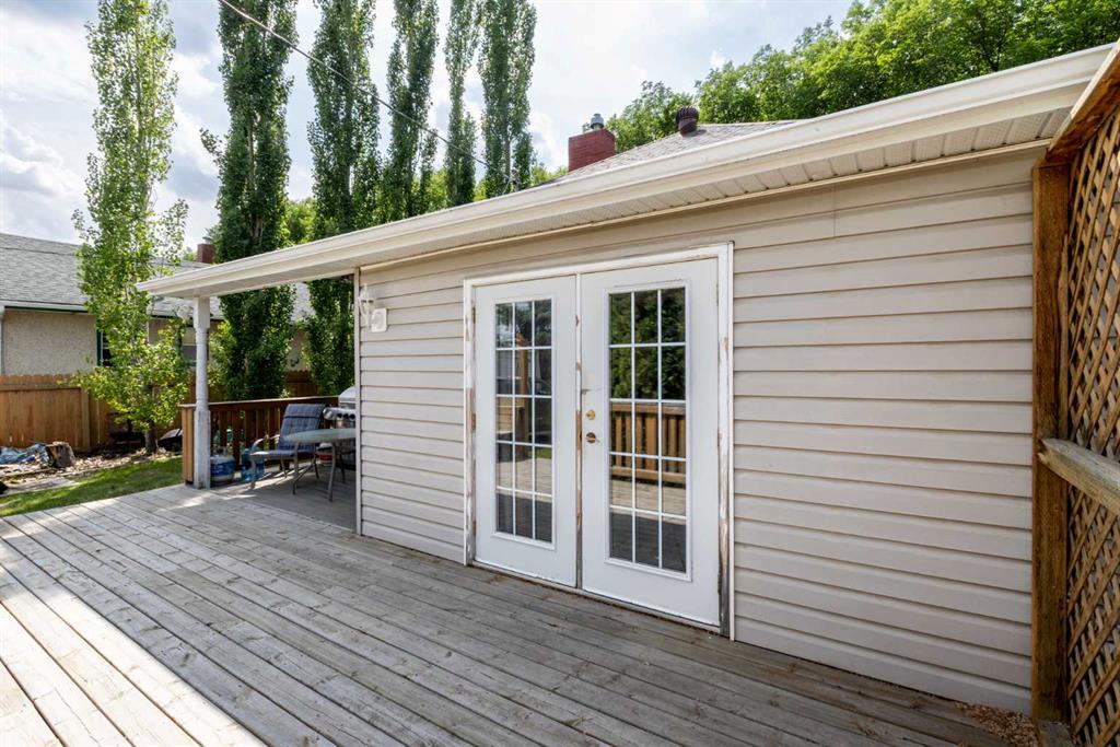 5215 51 Street Property Photo 30