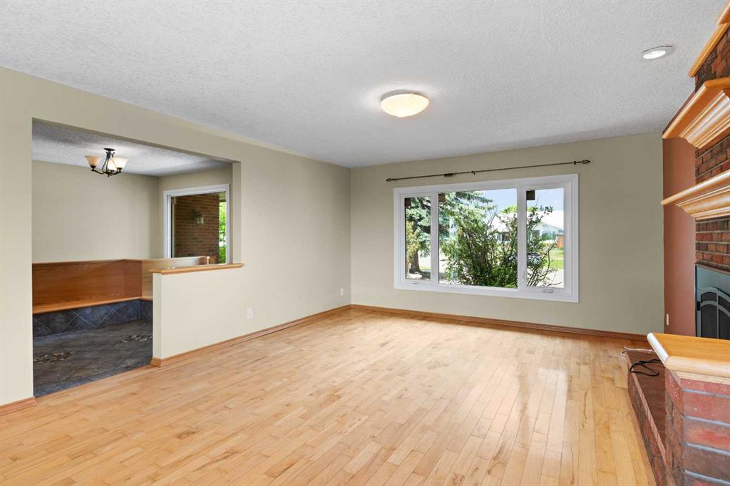 1025 5 Street Property Photo 6