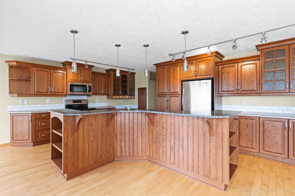 1025 5 Street Property Photo 10